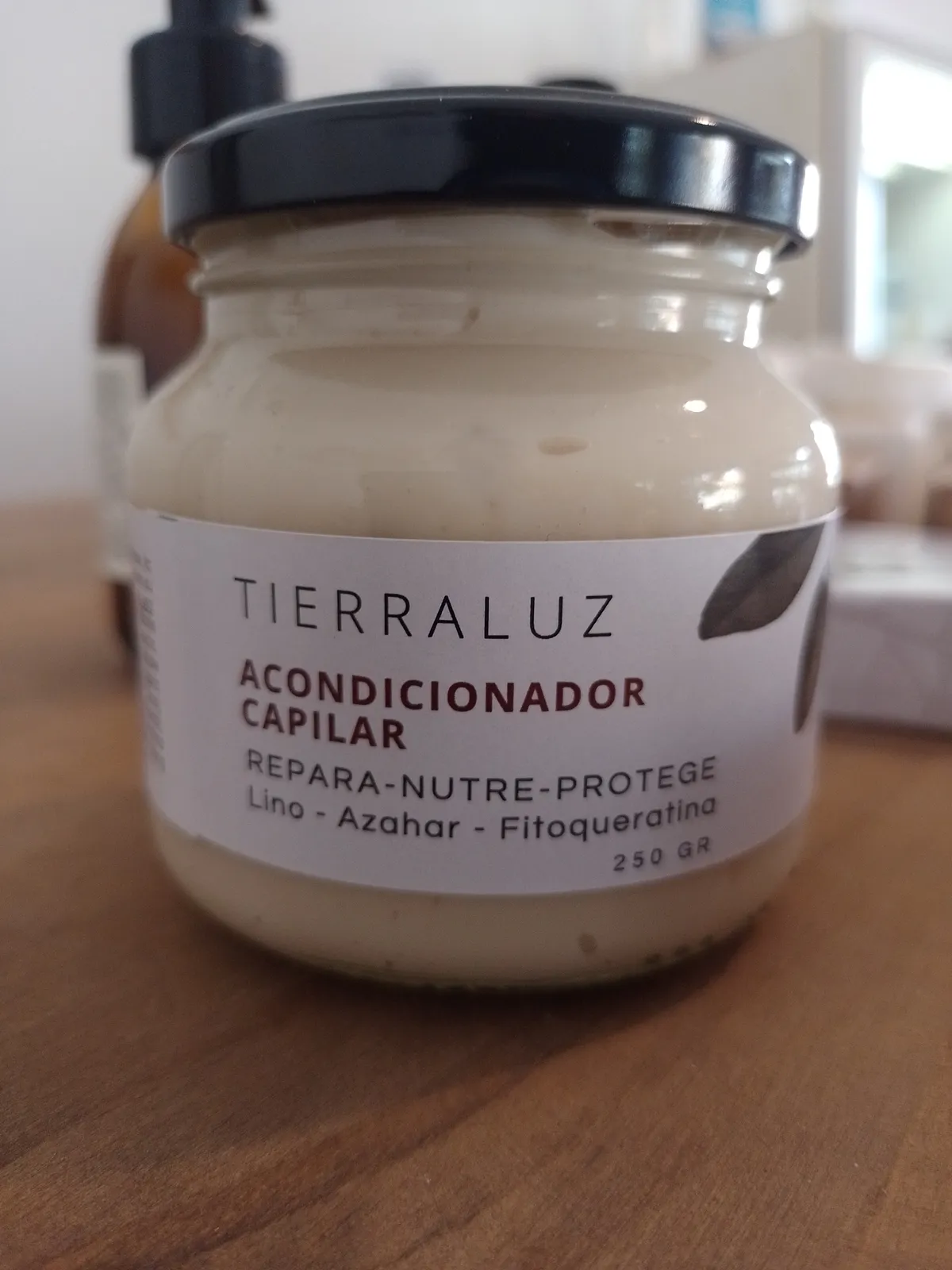 Acondicionador capilar 250 grs.